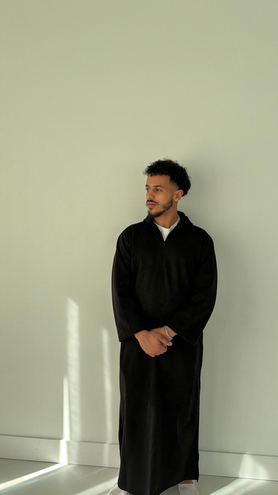 The Essential Thobe- Black