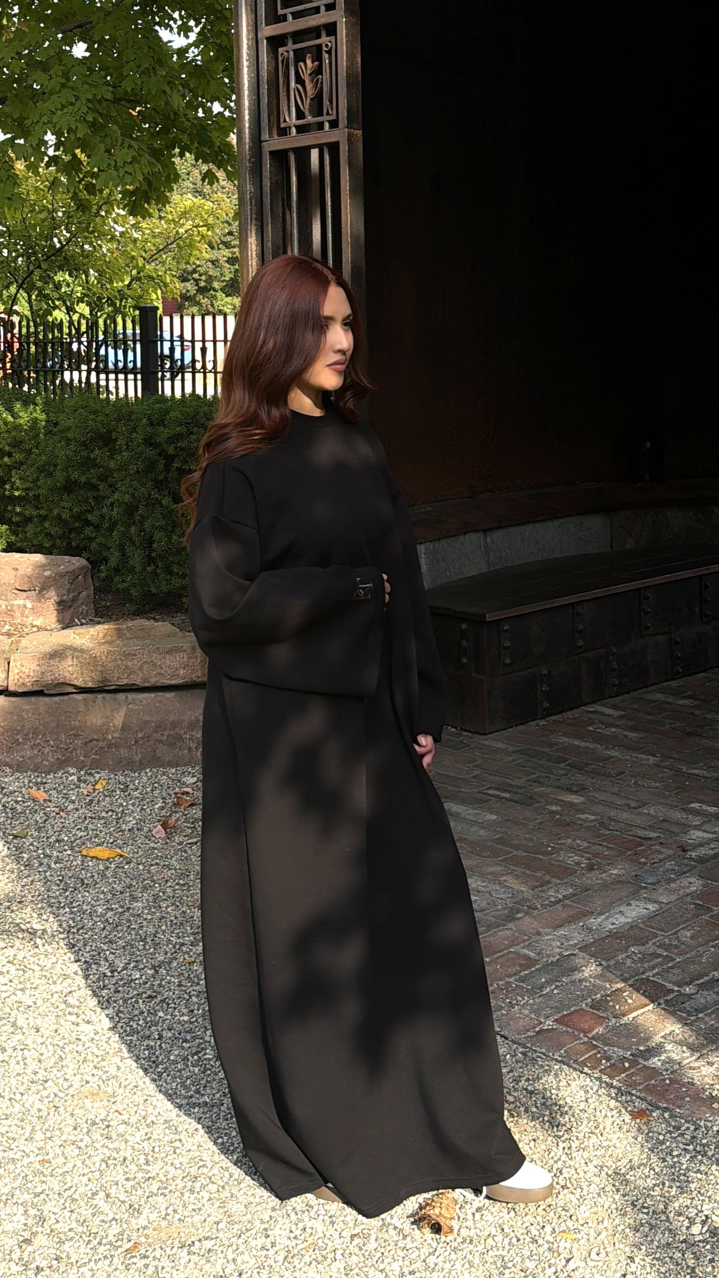 Black Crewneck Abaya